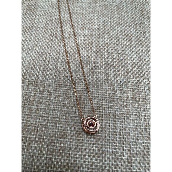 Swarovski Sparkling Dance Necklace Red Crystal Gold Chain Una Gift Idea - Picture 7 of 7